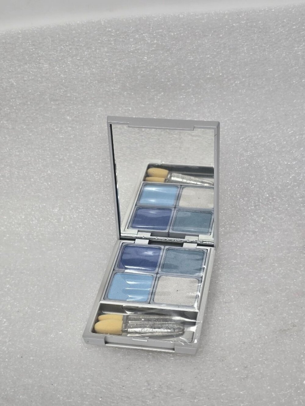 Vintage ICING By Claire’s Blue 4 Color Eyeshadow Palette Makeup Compact Mirror